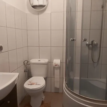 Lesne Zacisze 88 Nad Jeziorem Narie Z Wlasnymi Pomostami Sezonowe Lato Apartment *